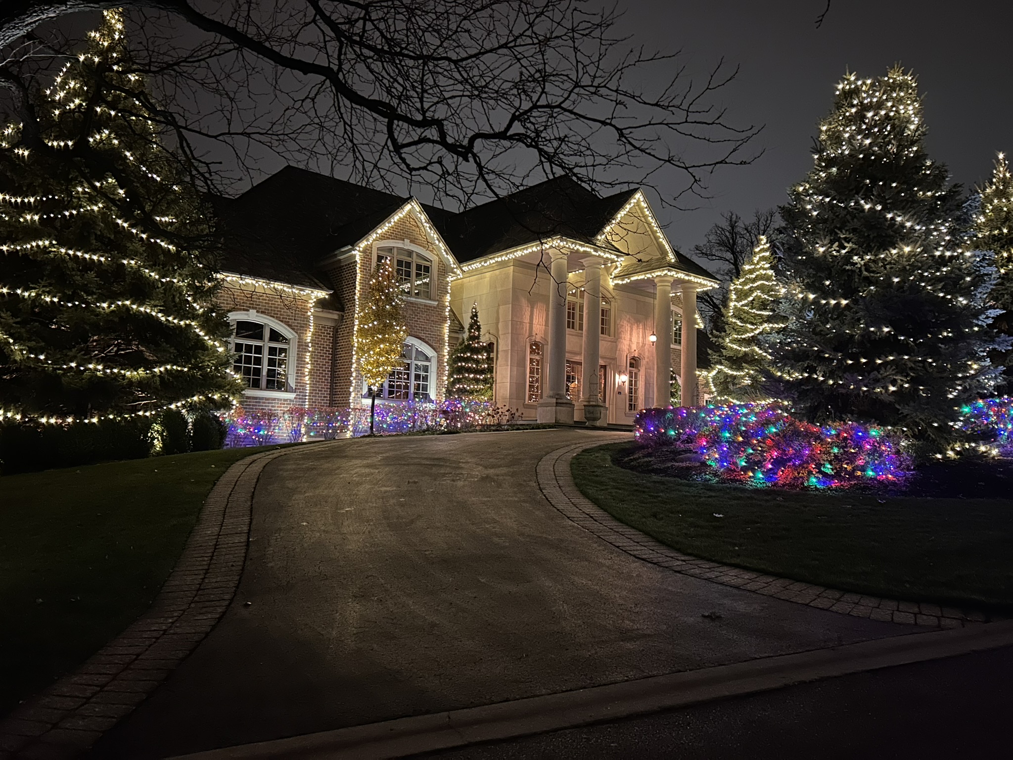 Christmas light installation by Twinkle Bros